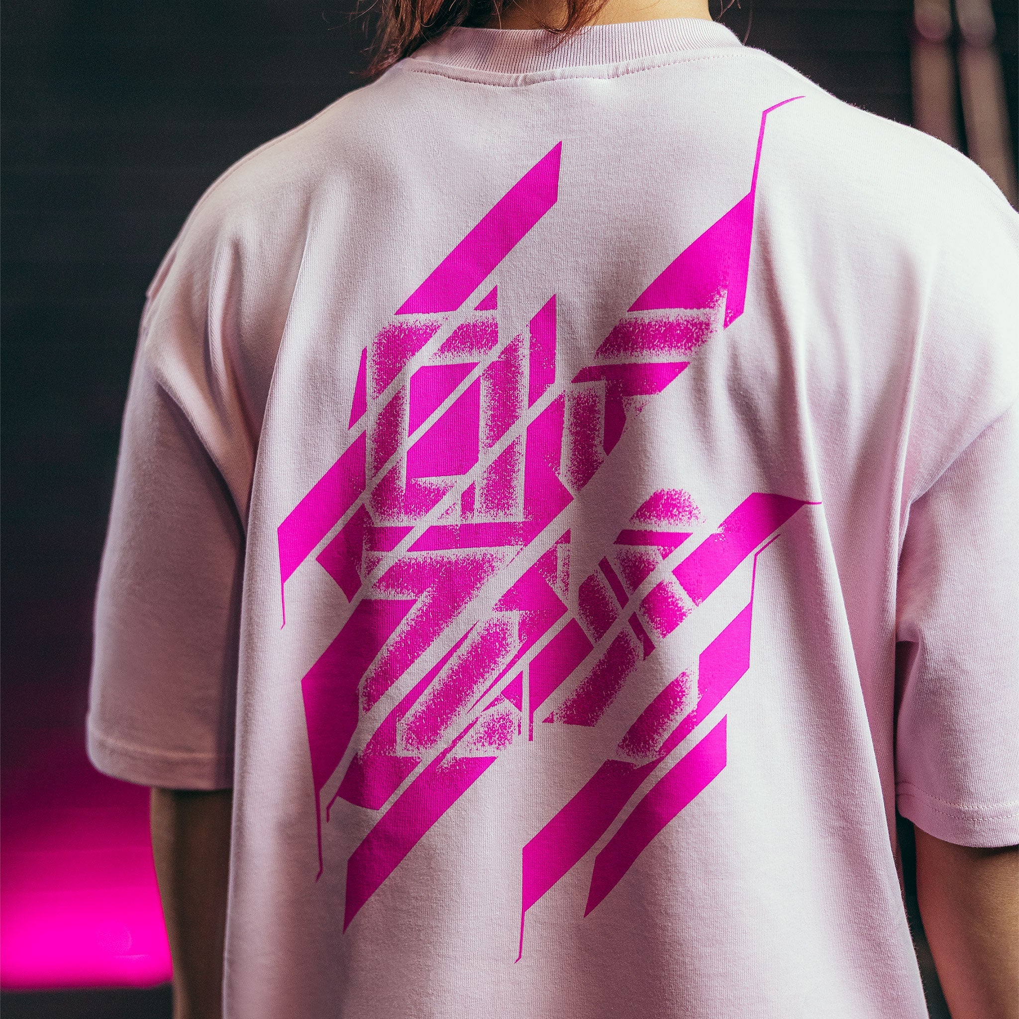 T-Shirt Nova Oversized Pastel Pink - Unisex - Image 3